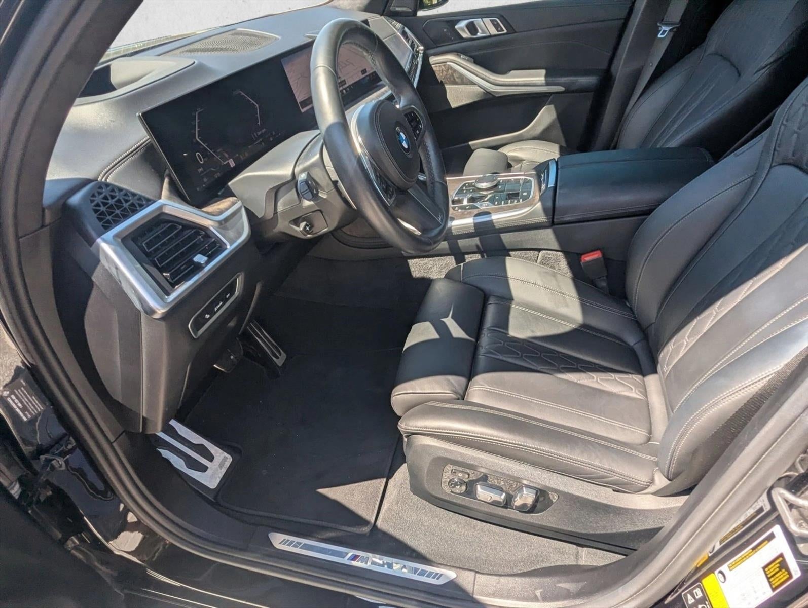 2024 BMW X7 xDrive40i Sports Activity Vehicle