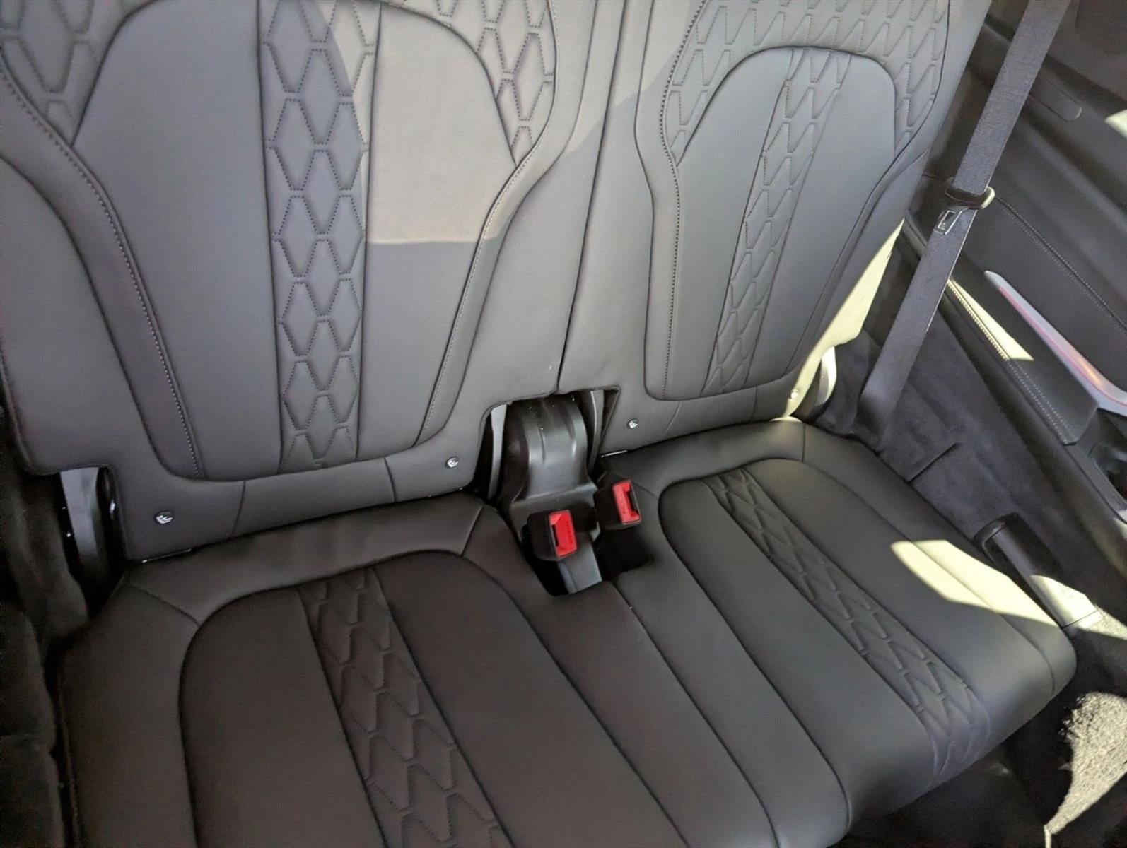 2024 BMW X7 xDrive40i Sports Activity Vehicle