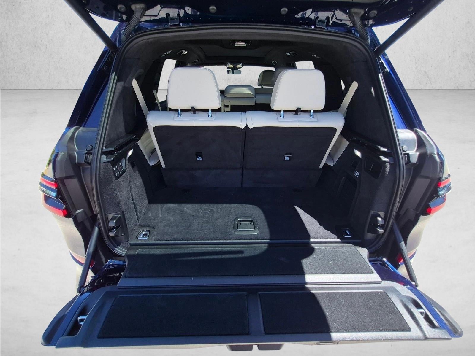 2024 BMW X7 xDrive40i Sports Activity Vehicle