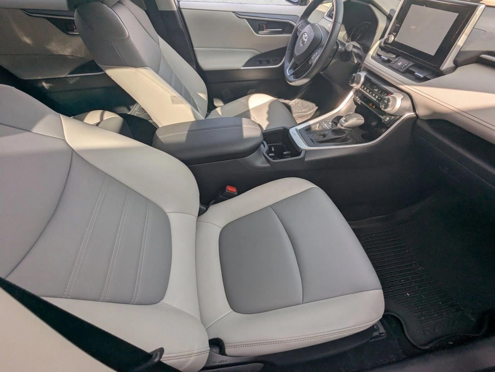 2023 Toyota RAV4 XLE Premium FWD (Natl)