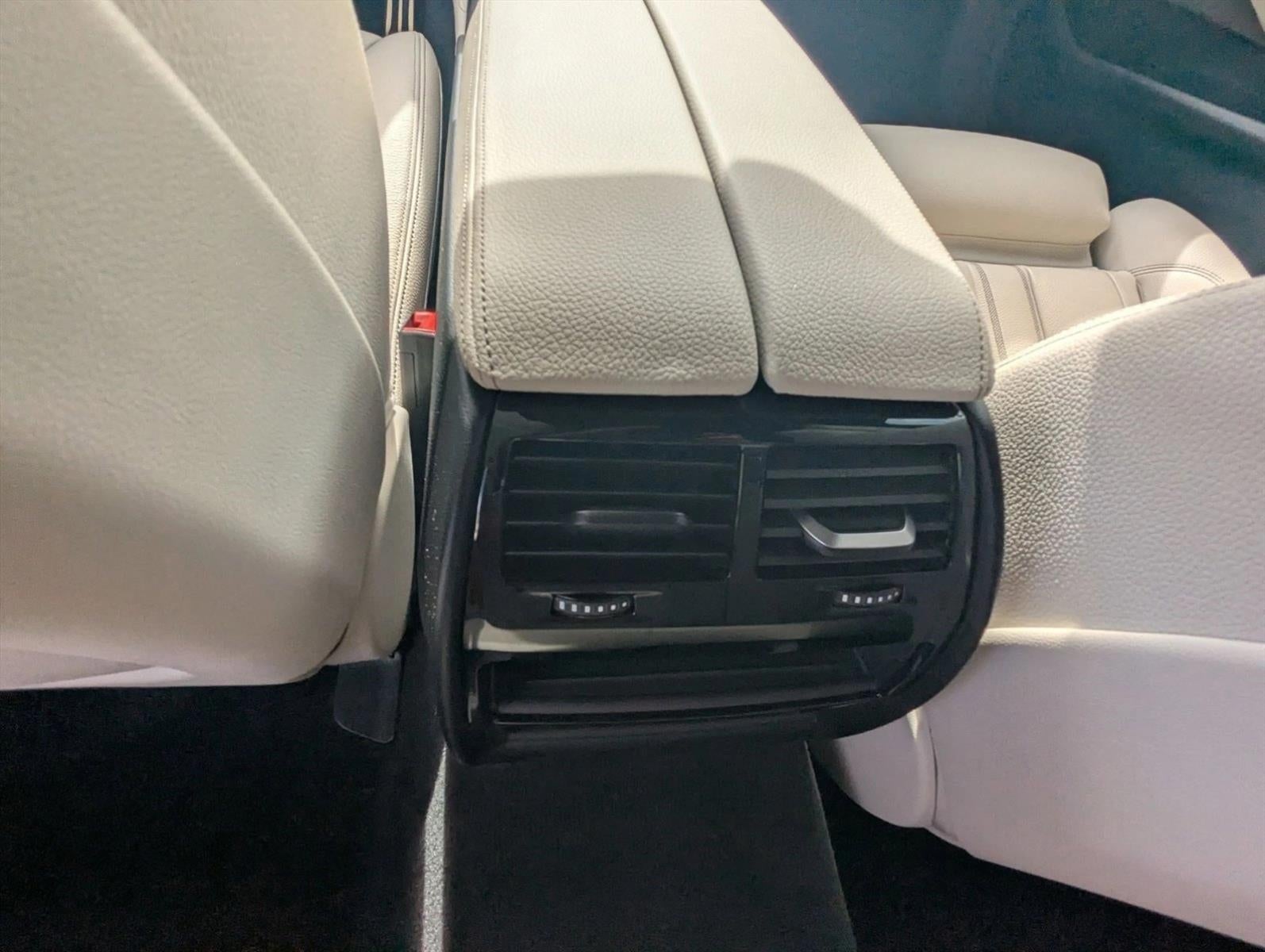 2023 BMW M550i xDrive Sedan