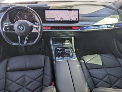 2025 BMW 740i Sedan