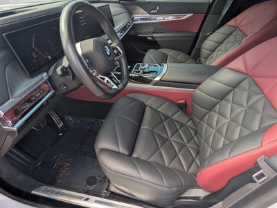 2025 BMW 740i Sedan