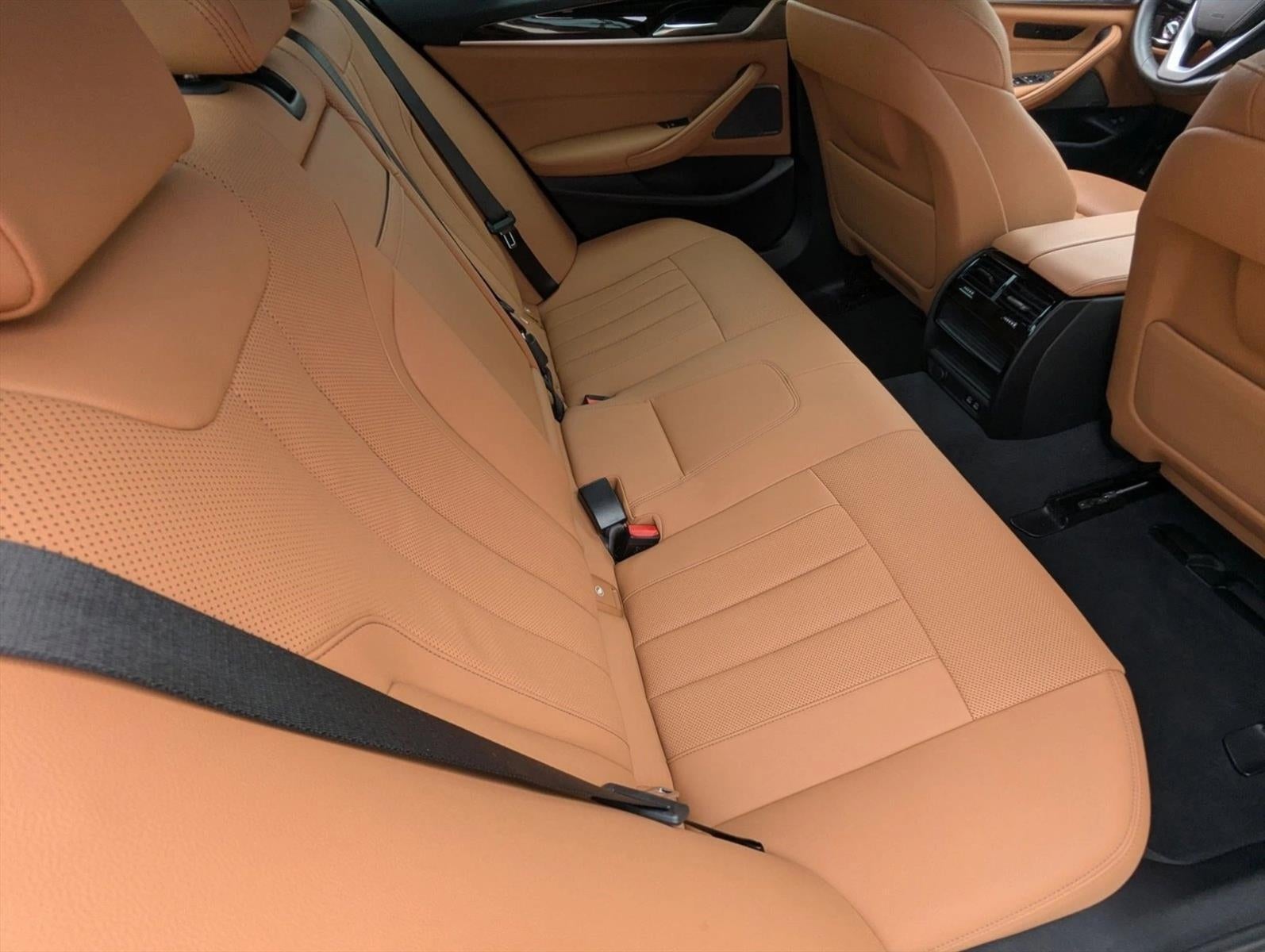 2023 BMW 530i Sedan