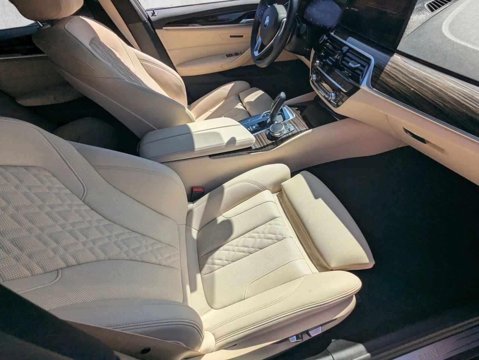2023 BMW 540i Sedan