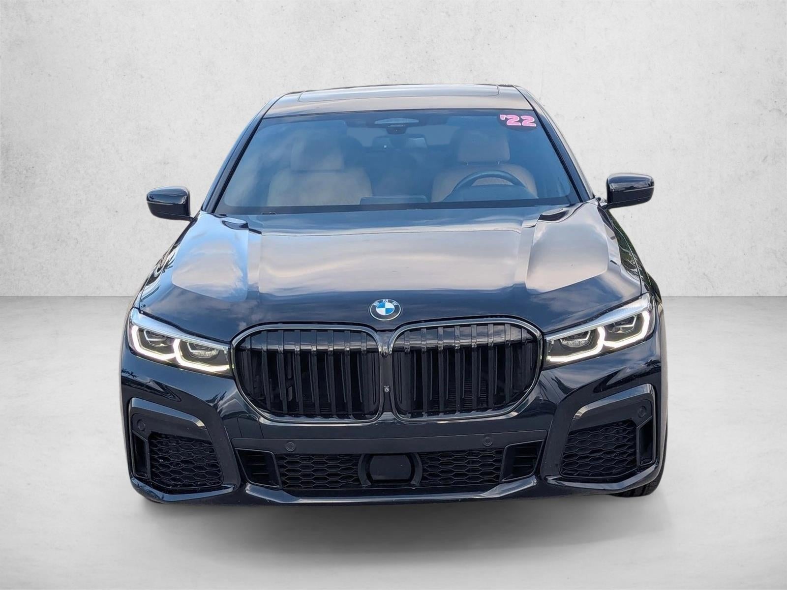 2022 BMW 740i xDrive Sedan