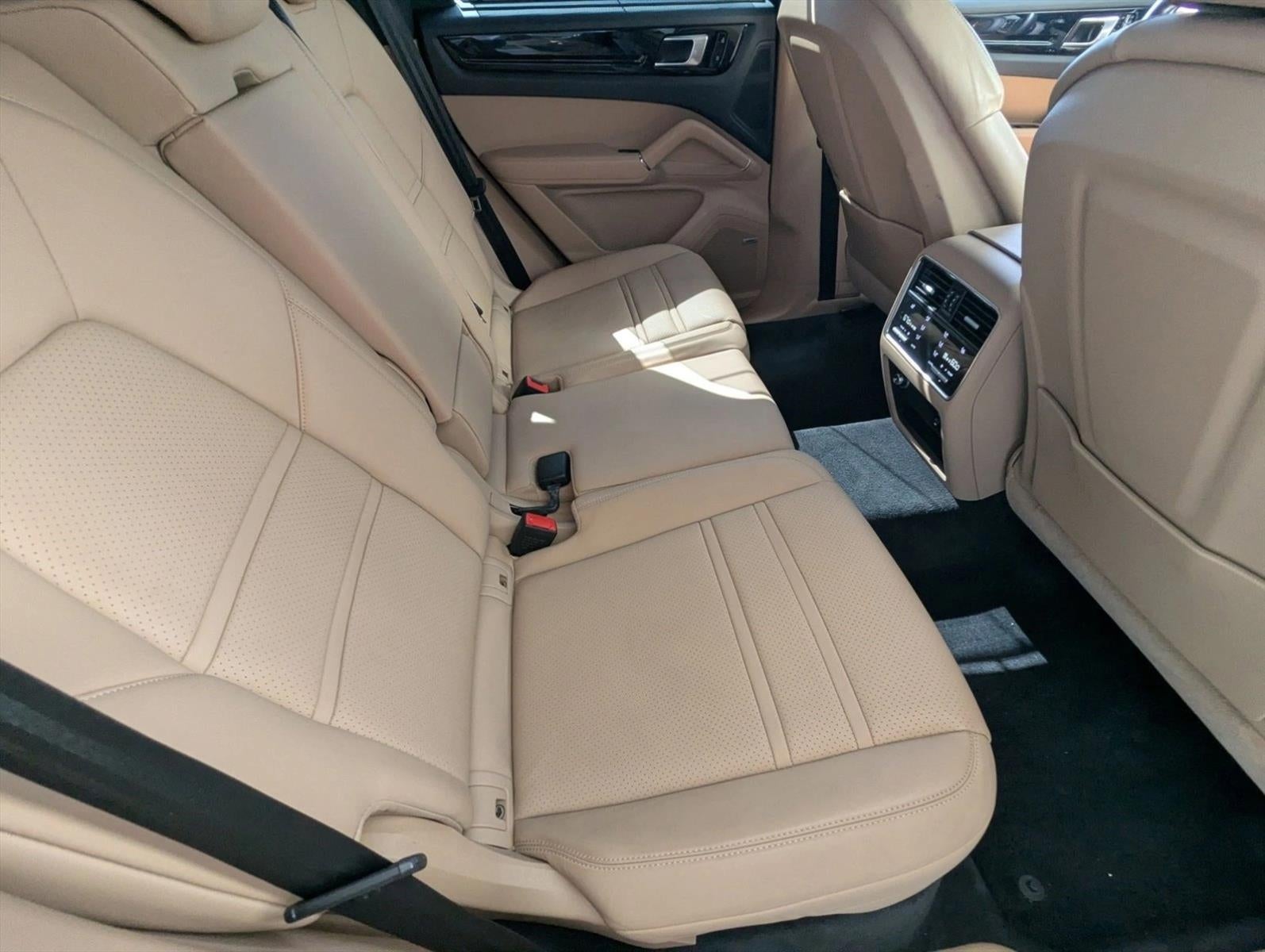 2021 Porsche Cayenne AWD