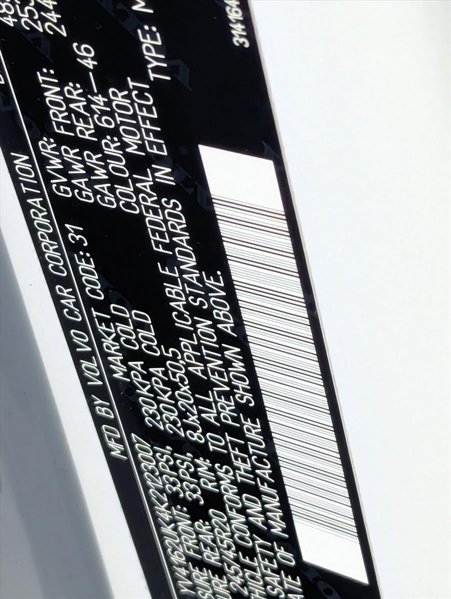 2019 Volvo XC40 T5 AWD Momentum