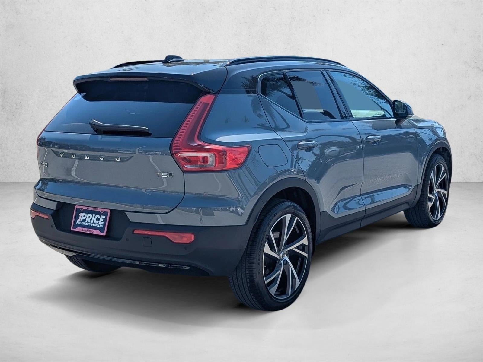 2021 Volvo XC40 T5 AWD R-Design