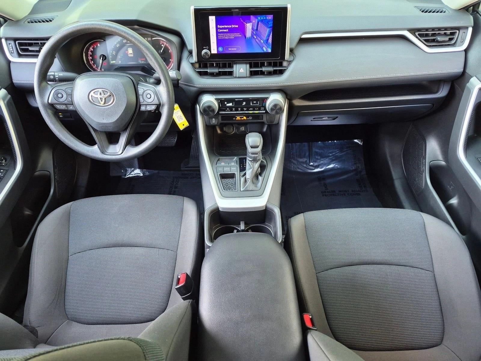 2023 Toyota RAV4 LE FWD (GS)