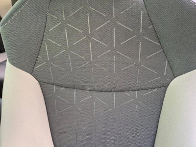 2023 Toyota RAV4 XLE FWD (GS)