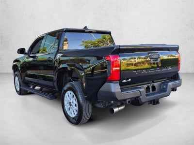 2026 Toyota Tacoma 4WD 4WD SR Double Cab 5' Bed AT (GS)
