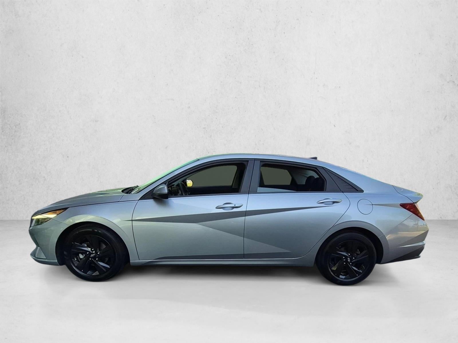 2021 Hyundai ELANTRA SEL IVT