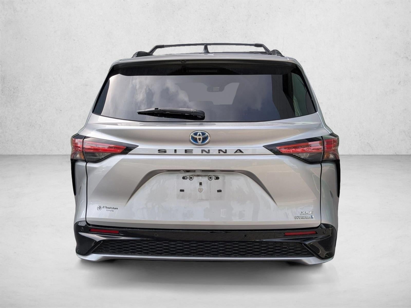2022 Toyota Sienna XSE FWD 7-Passenger (Natl)