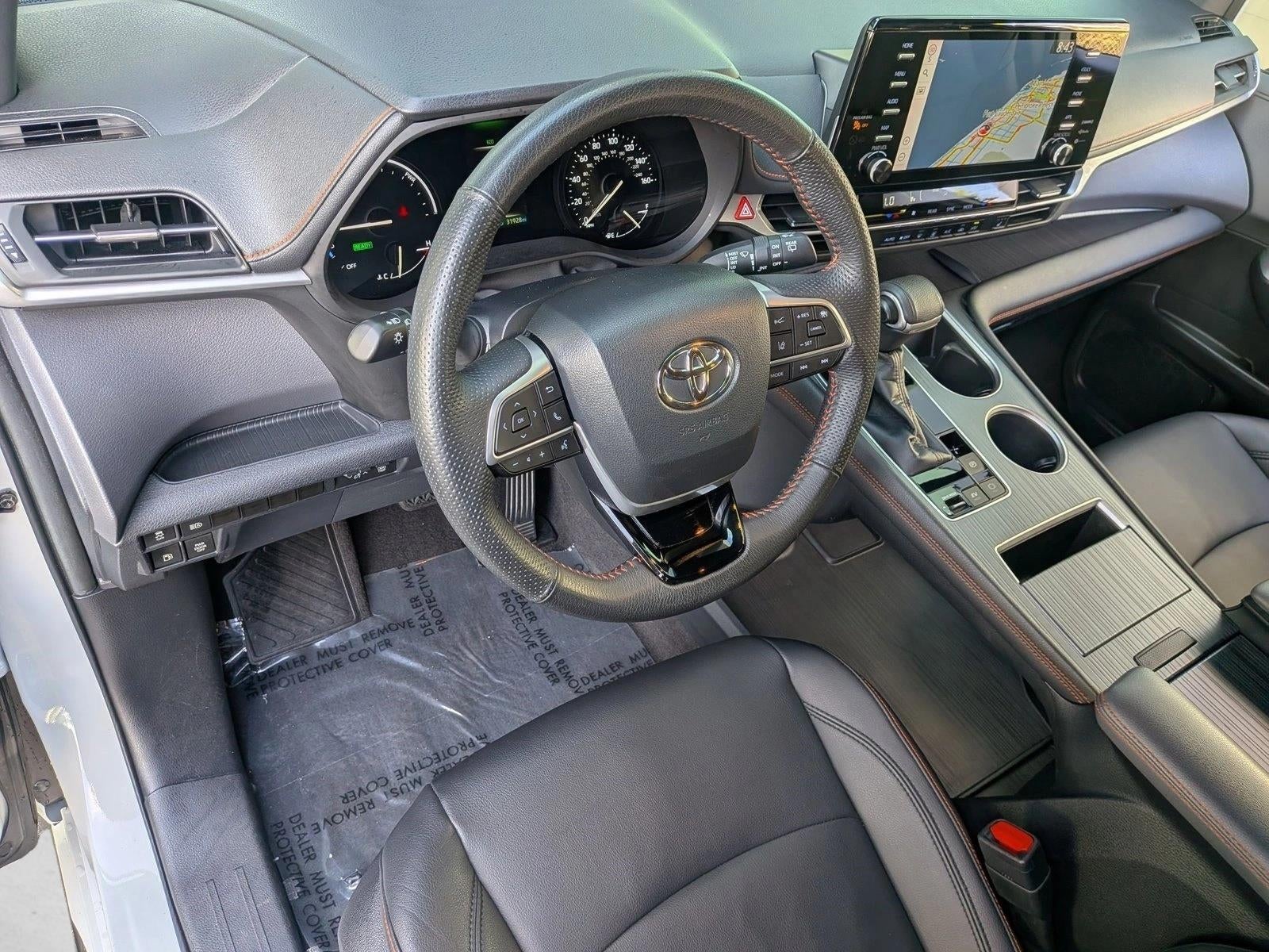 2022 Toyota Sienna XSE FWD 7-Passenger (Natl)