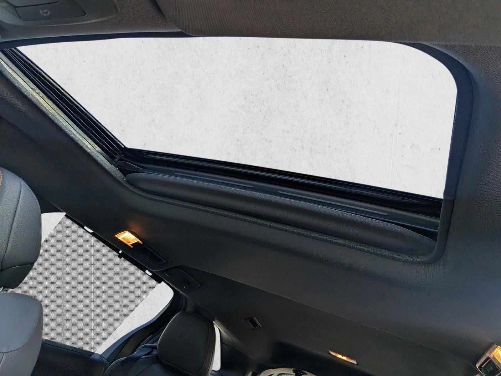 2022 Toyota Sienna XSE FWD 7-Passenger (Natl)