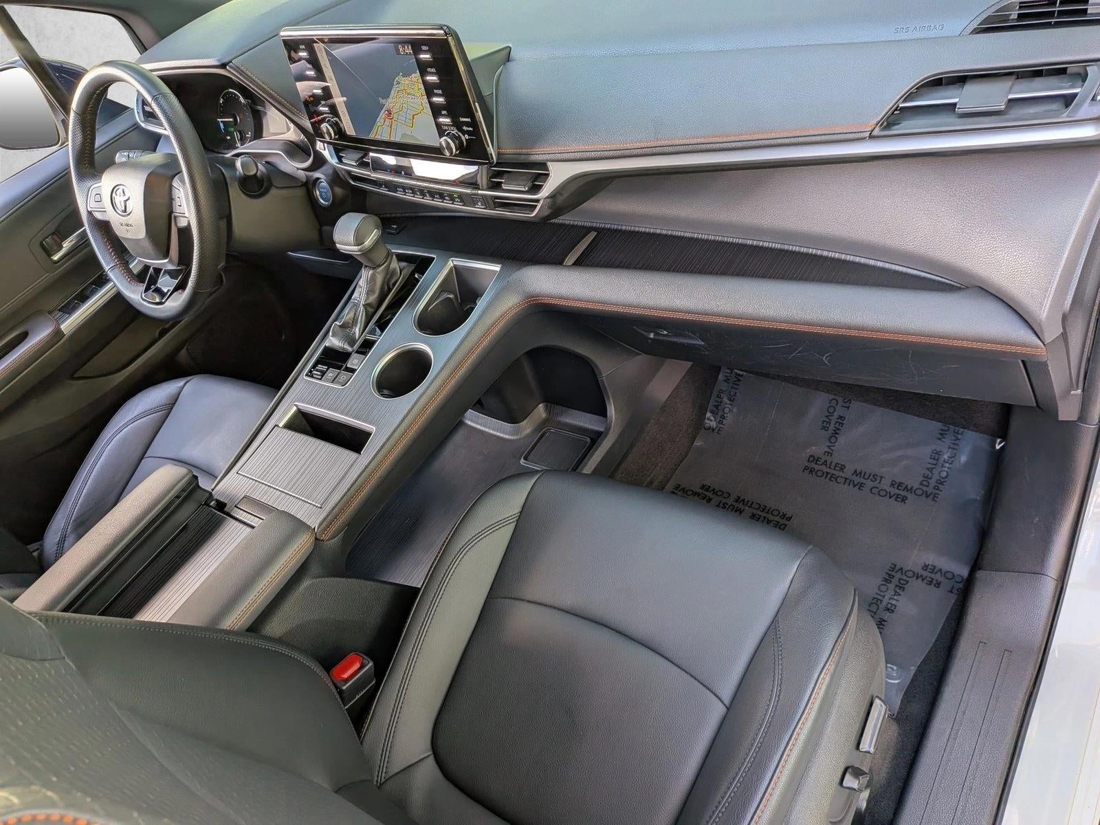 2022 Toyota Sienna XSE FWD 7-Passenger (Natl)