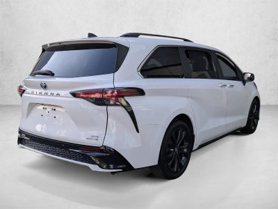2022 Toyota Sienna XSE FWD 7-Passenger (Natl)