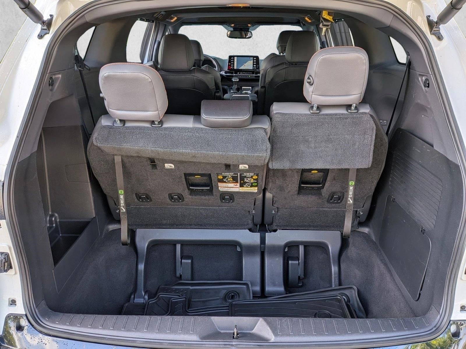 2022 Toyota Sienna XSE FWD 7-Passenger (Natl)