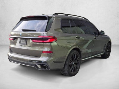 2025 BMW X7 xDrive40i Sports Activity Vehicle