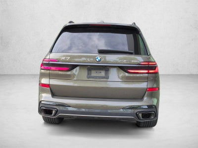 2025 BMW X7 xDrive40i Sports Activity Vehicle