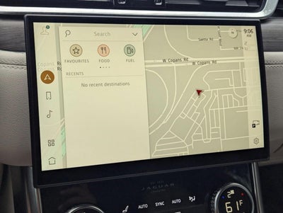 2022 Jaguar XF SE Sedan RWD