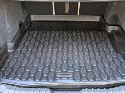 2022 Jaguar XF SE Sedan RWD