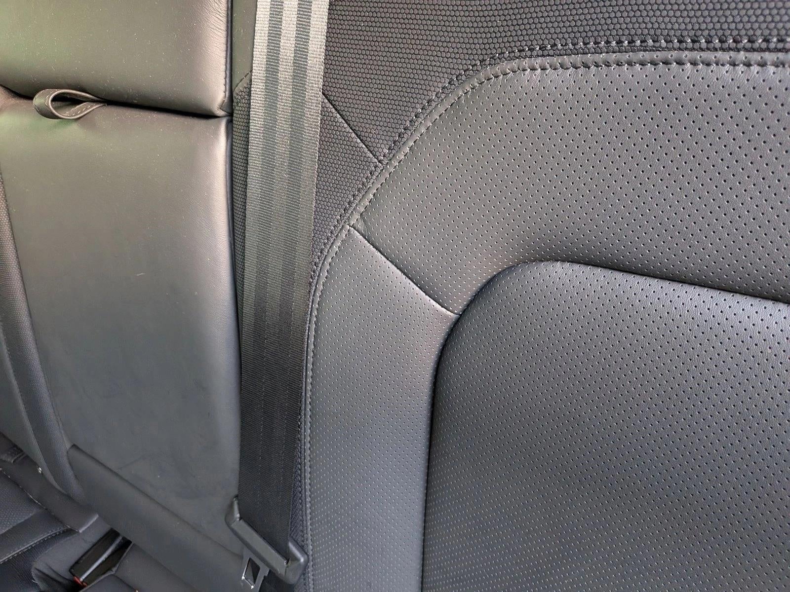 2023 Land Rover Defender 110 X-Dynamic SE AWD