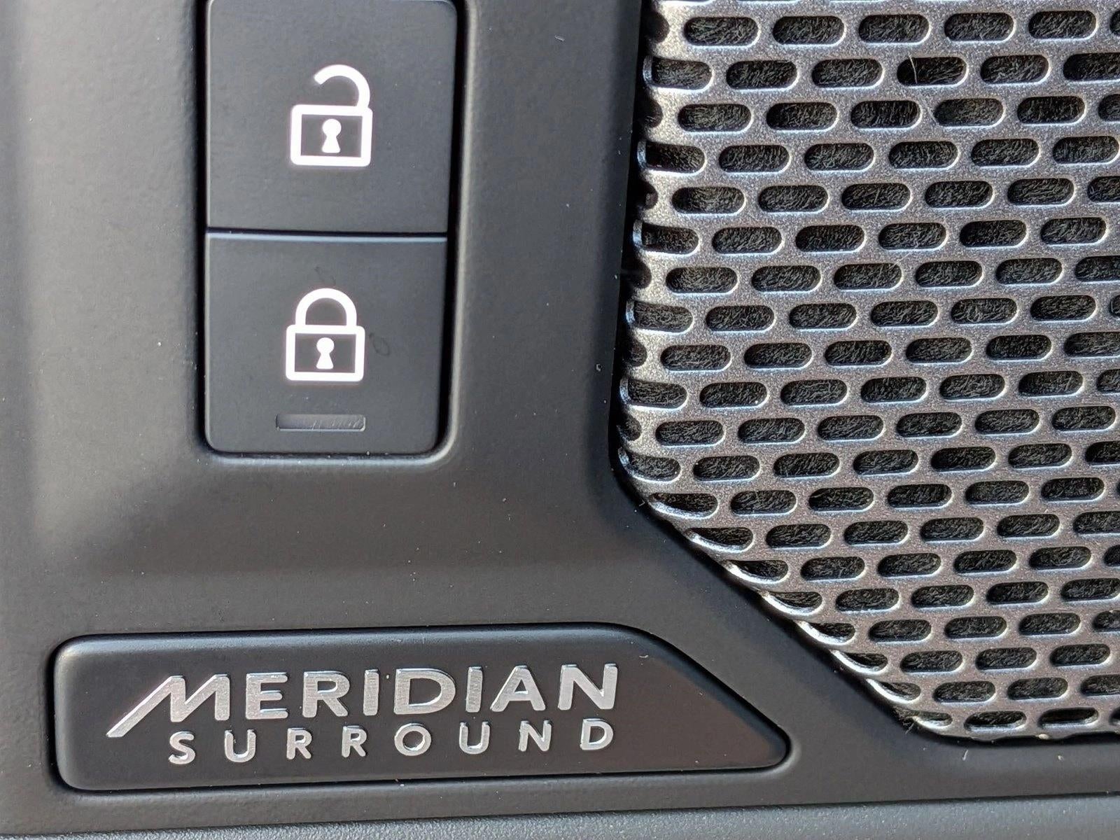 2023 Land Rover Defender 110 X-Dynamic SE AWD