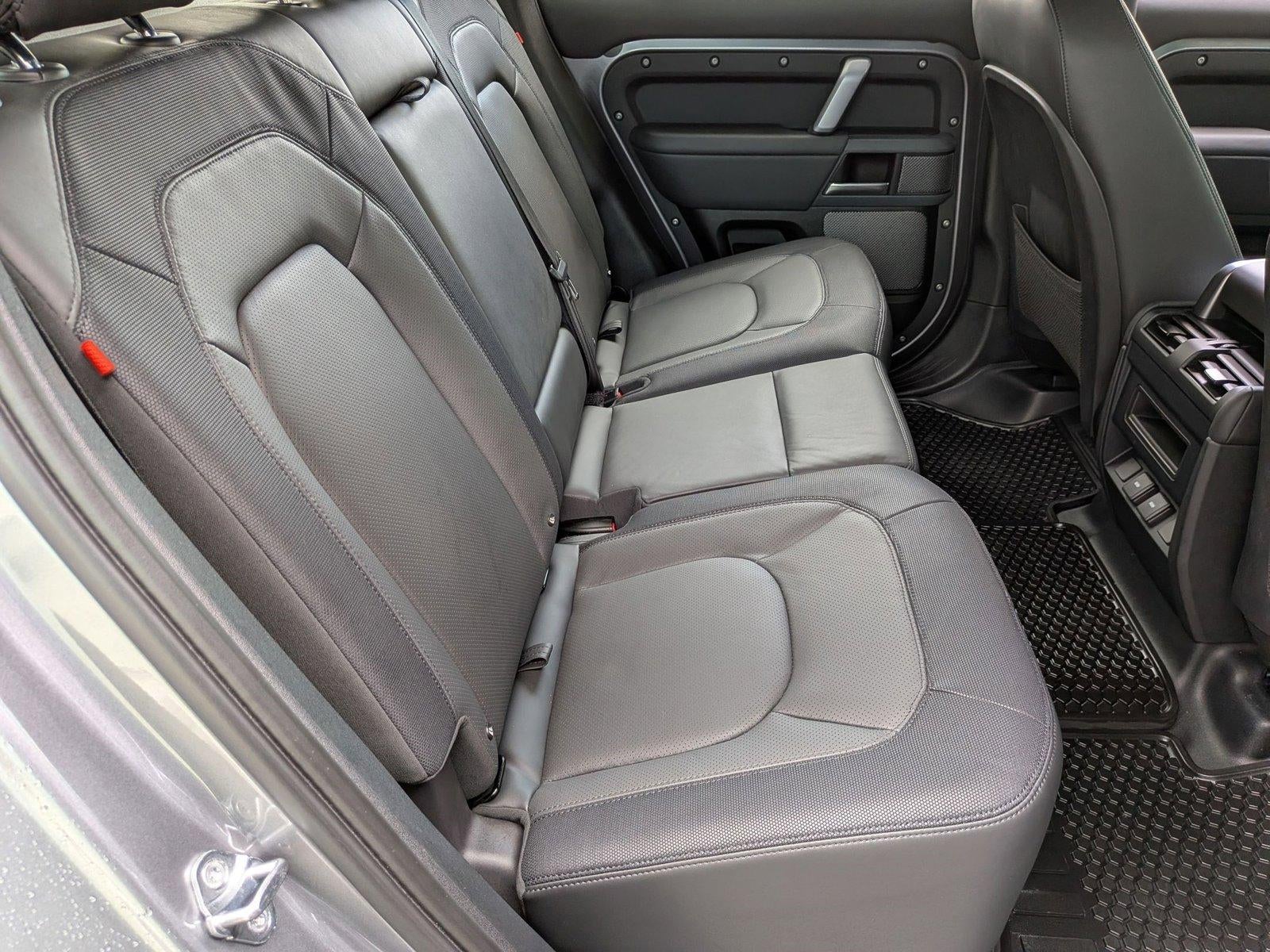 2023 Land Rover Defender 110 X-Dynamic SE AWD