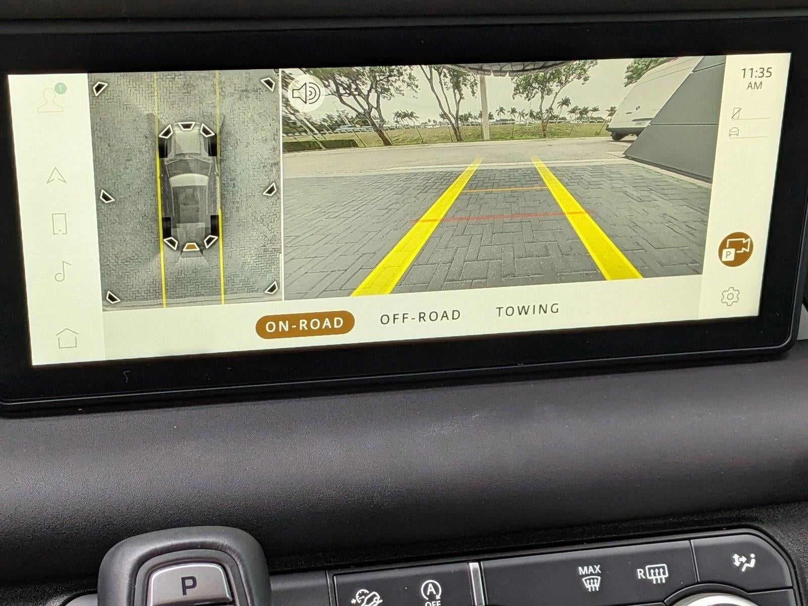 2024 Land Rover Defender 110 P400 X-Dynamic SE