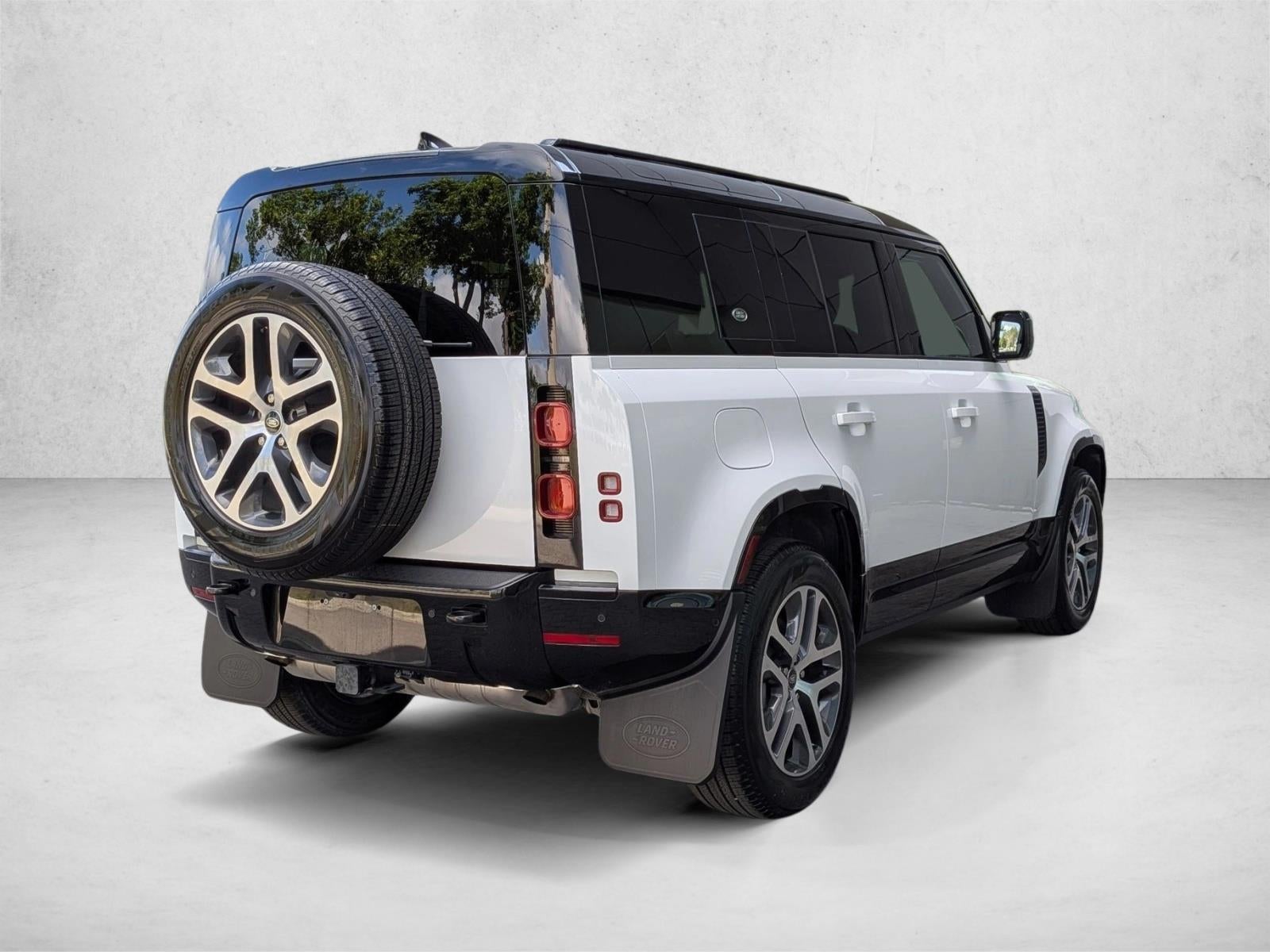 2024 Land Rover Defender 110 P400 X-Dynamic SE