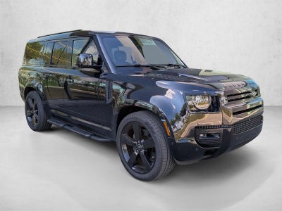 2024 Land Rover Defender 130 P400 X-Dynamic SE