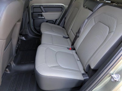 2025 Land Rover Defender 110 P300 S