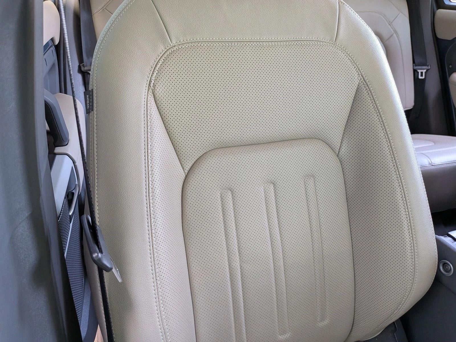 2021 Land Rover Defender 110 SE AWD