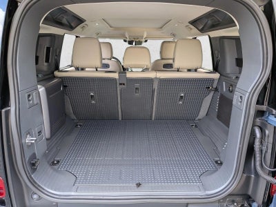 2021 Land Rover Defender 110 SE AWD