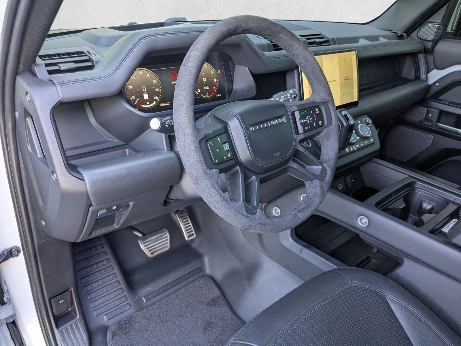 2023 Land Rover Defender 110 V8 AWD