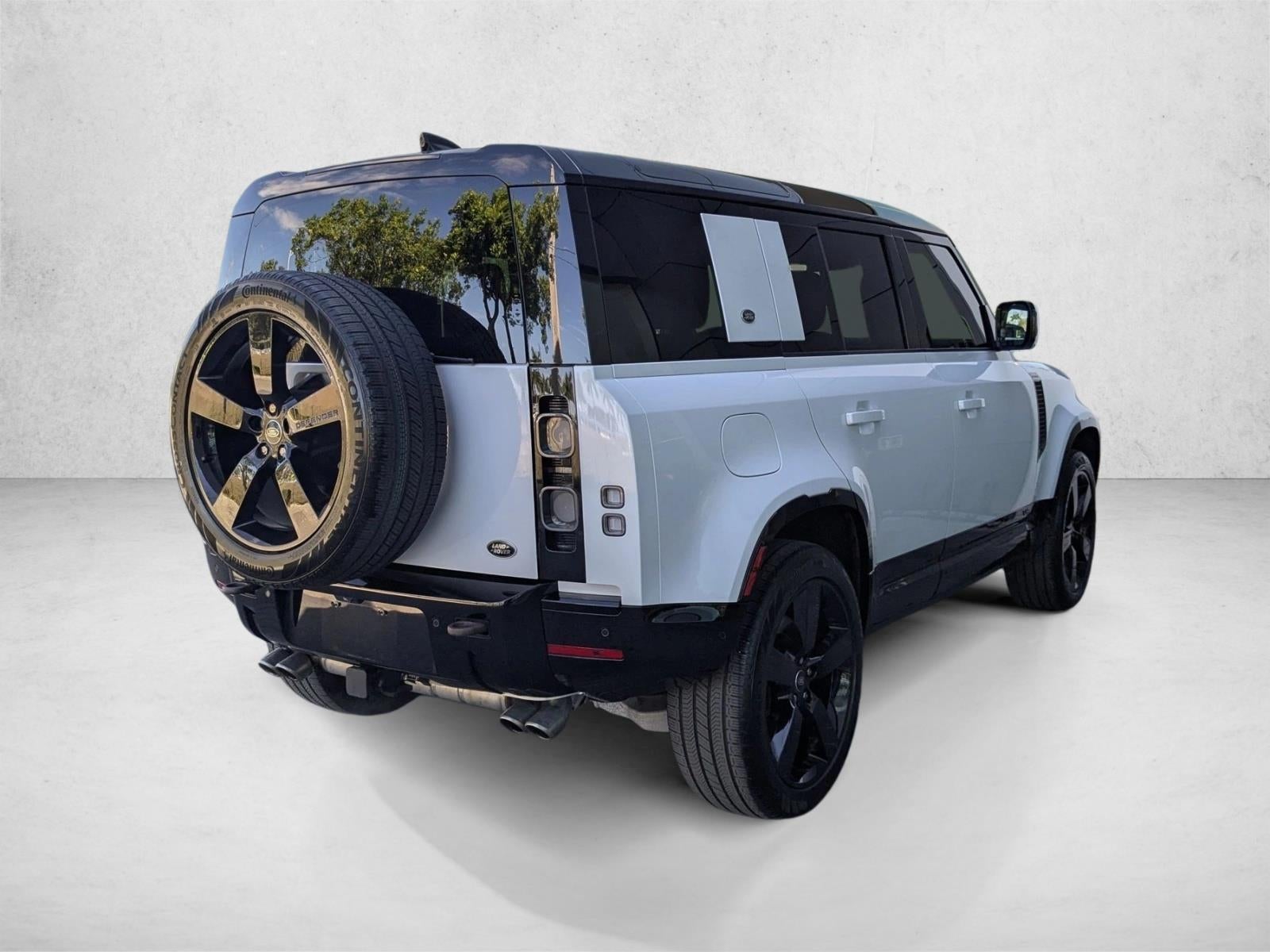 2023 Land Rover Defender 110 V8 AWD