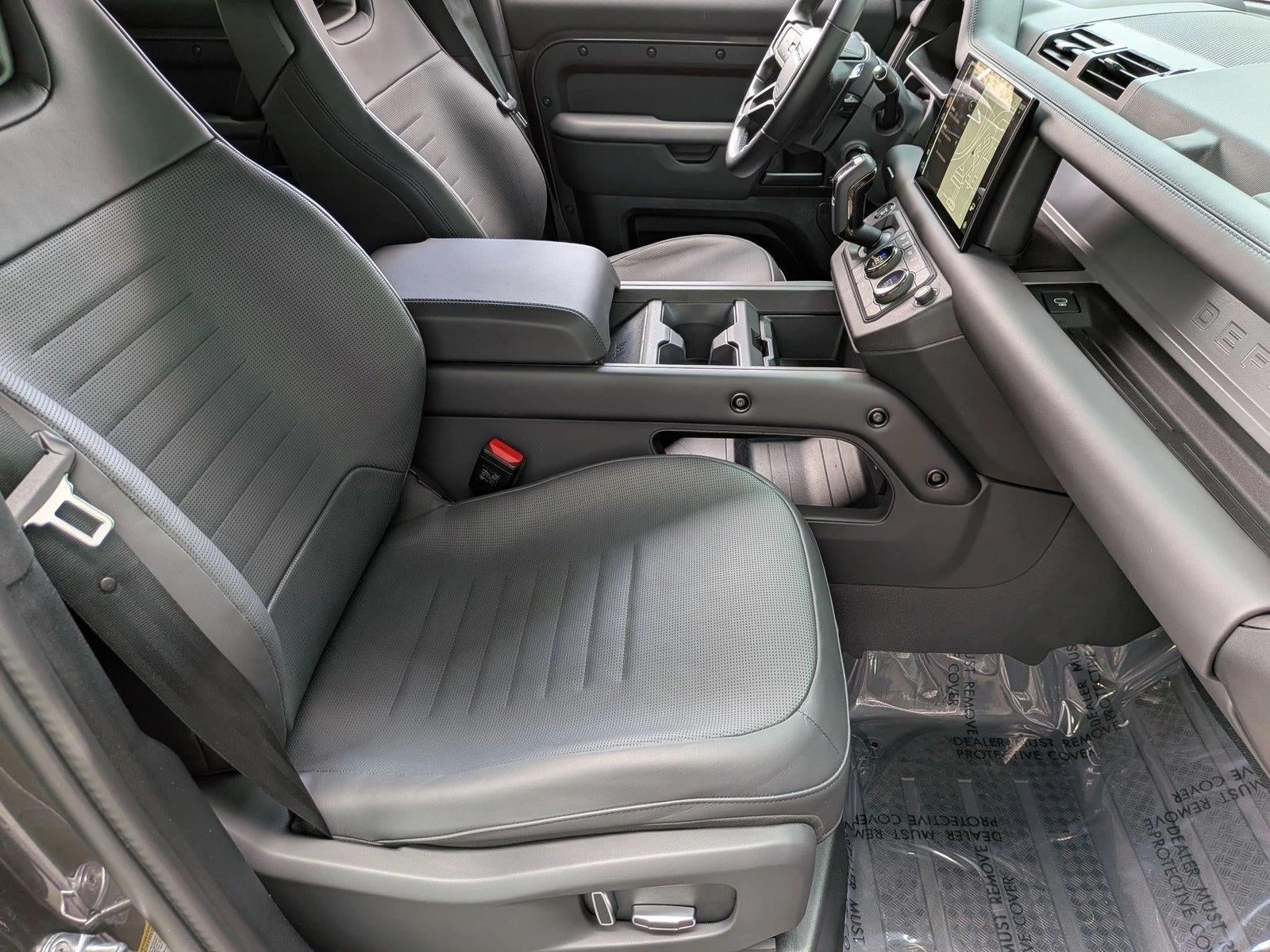 2025 Land Rover Defender 110 P635 OCTA