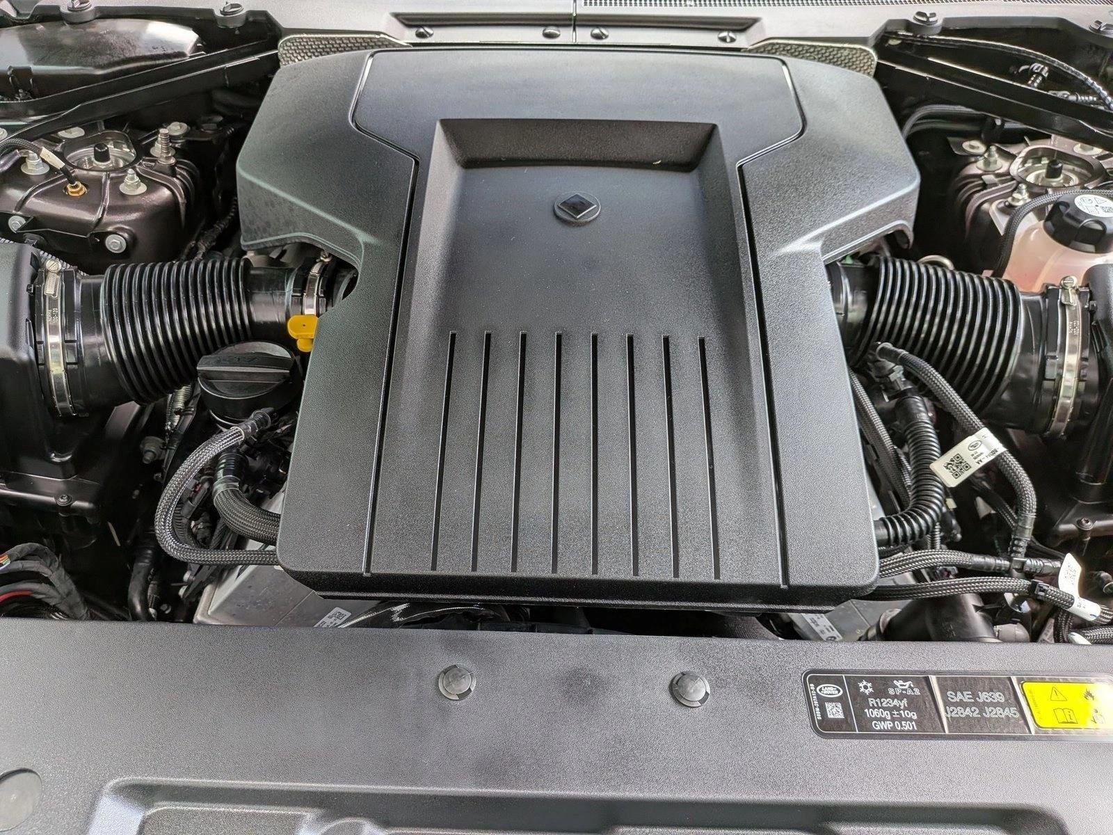 2025 Land Rover Defender 110 P635 OCTA