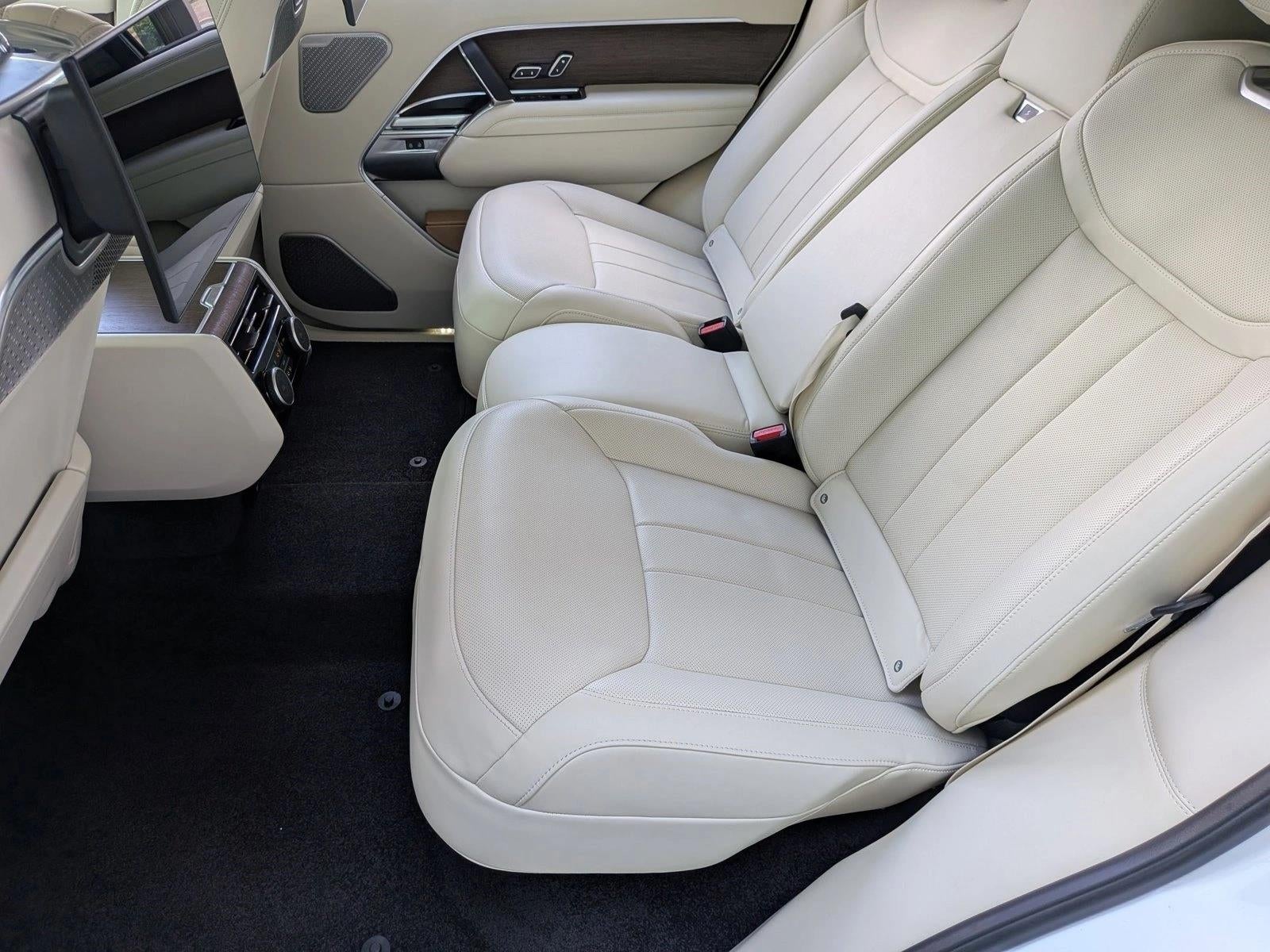 2025 Land Rover Range Rover P530 Autobiography LWB