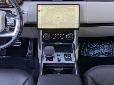 2023 Land Rover Range Rover P530 SE SWB