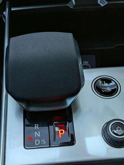 2023 Land Rover Range Rover P530 SE SWB