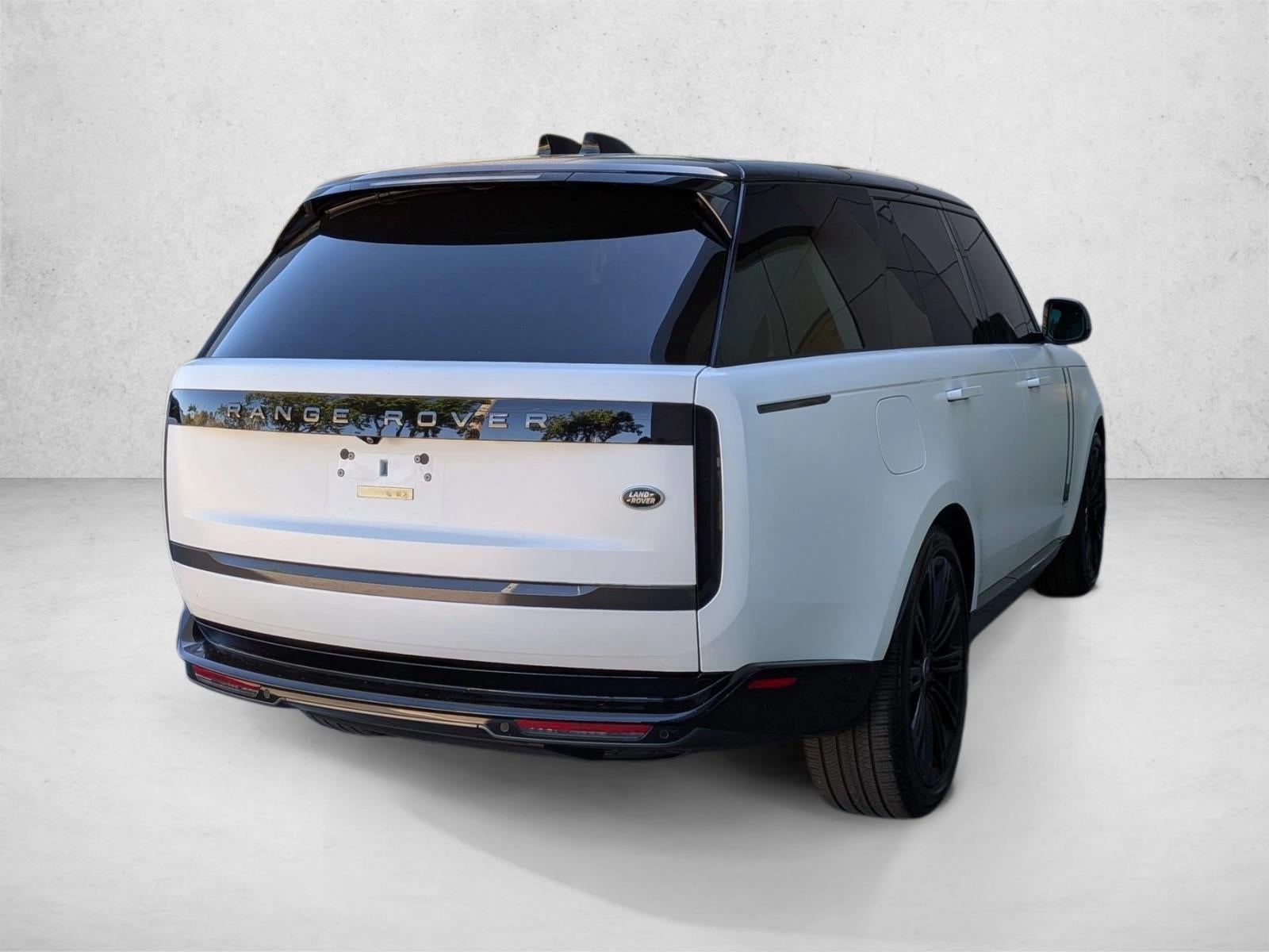 2023 Land Rover Range Rover P530 SE SWB