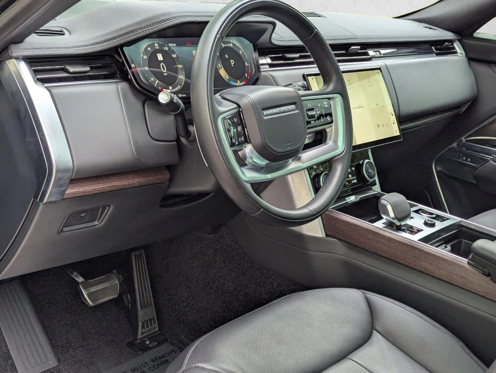 2023 Land Rover Range Rover P530 SE SWB
