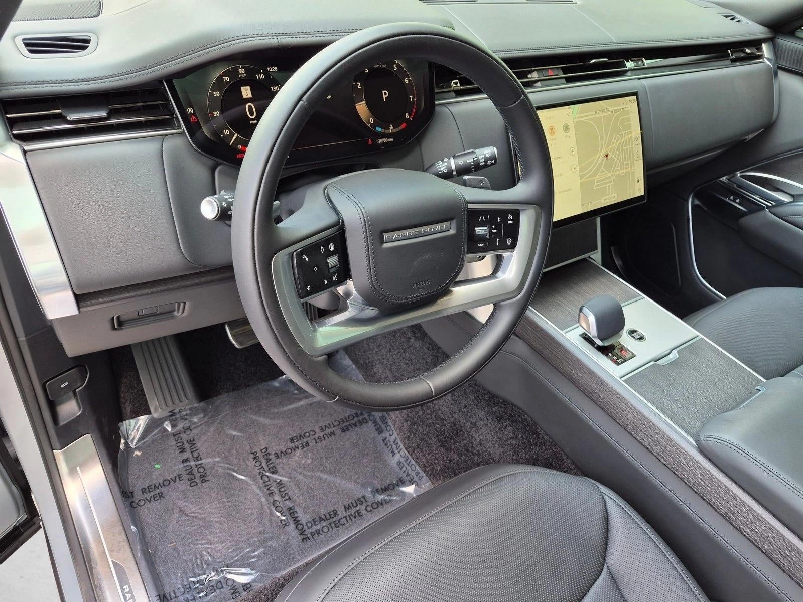2025 Land Rover Range Rover P530 SE SWB