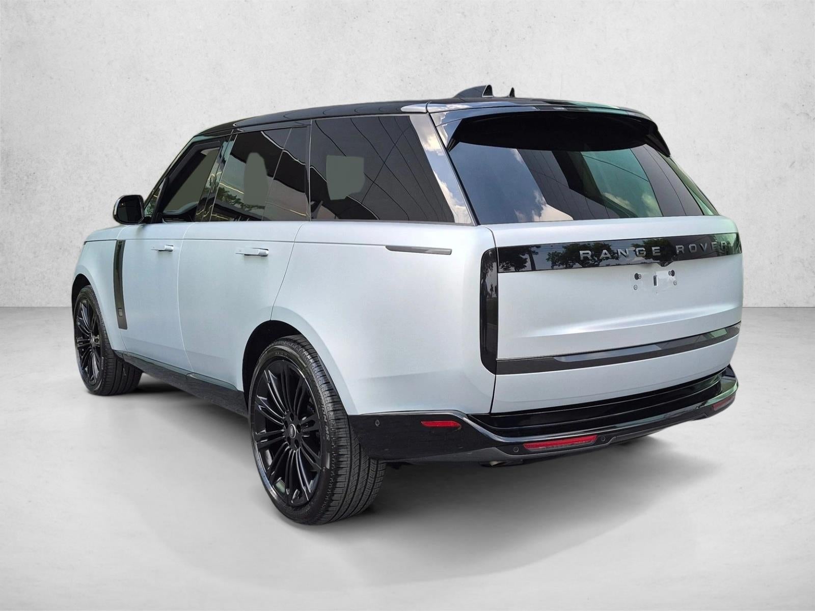 2025 Land Rover Range Rover P530 SE SWB