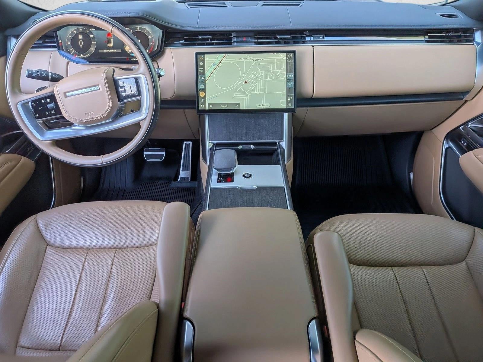 2025 Land Rover Range Rover P530 SE SWB