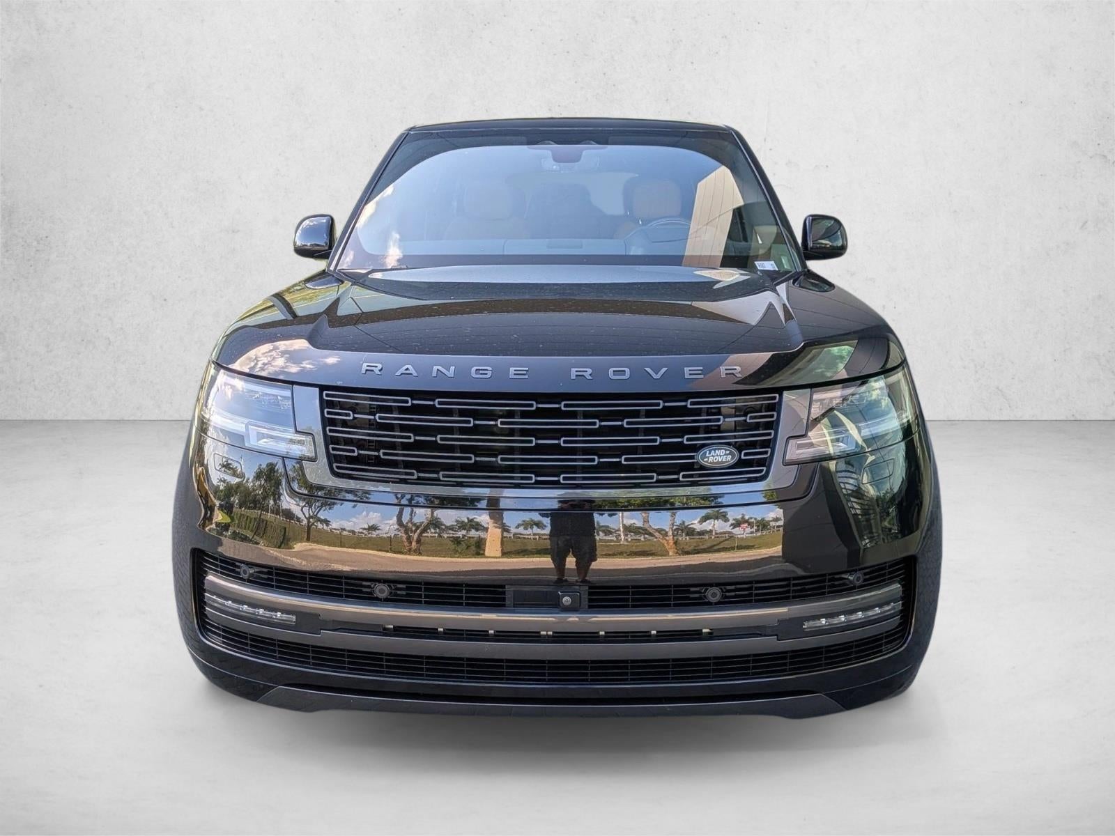 2025 Land Rover Range Rover P530 SE SWB