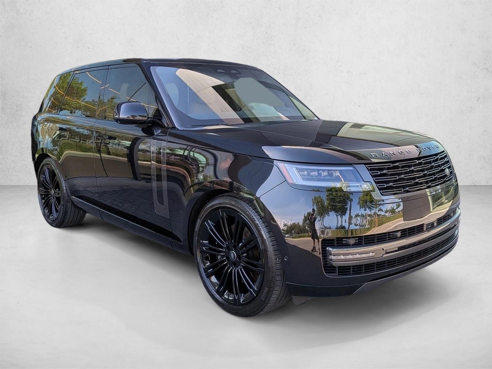 2025 Land Rover Range Rover P530 SE SWB